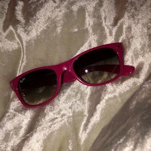 Ray-Ban Pink Wayfarer Sunglasses
